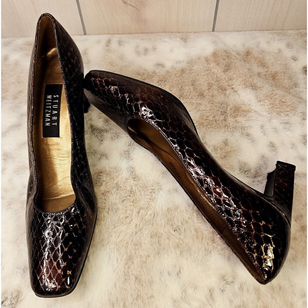 Stuart Weitzman Brown Patent Snakeskin Square Toe Heels Pumps 8.5 Quiet Luxury